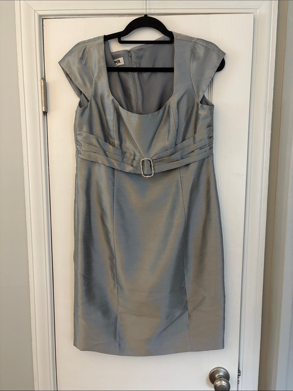 Kasper Silver Sheath Dress Rhinestone Buckle Cap Sleeve Cocktail Formal Size 12